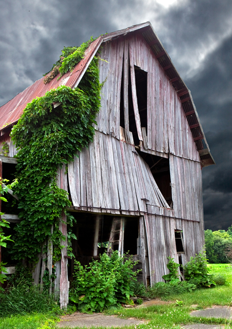 Old gray Ohio barn scenery landscape photography